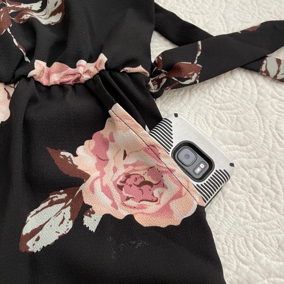 SHEIN Women’s Romper with Halter Top Floral Print Size Small - Picture 7 of 16